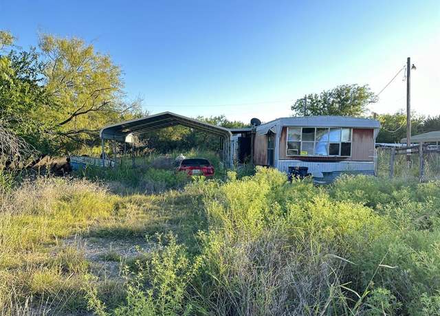 Property at 792 Lois Cir, Granbury, TX 76049, 3 beds, 2 baths