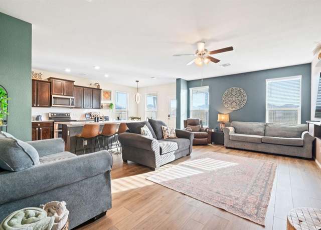 Property at 2816 Brosnan Rd, Waco, TX 76655, 5 beds, 2.5 baths