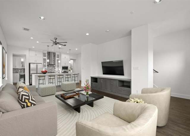 Property at 3012 Zenia Dr, Dallas, TX 75204, 2 beds, 2.5 baths