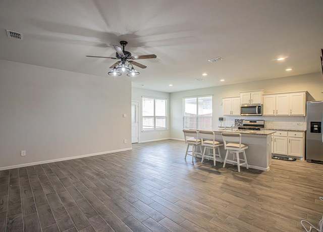Property at 8501 Centerboard Ln, Fort Worth, TX 76179, 4 beds, 2 baths