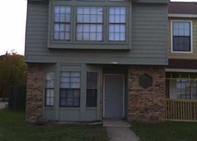 Property at 1366 Old Jamestown Ct N, Dallas, TX 75217, 2 beds, 2.5 baths