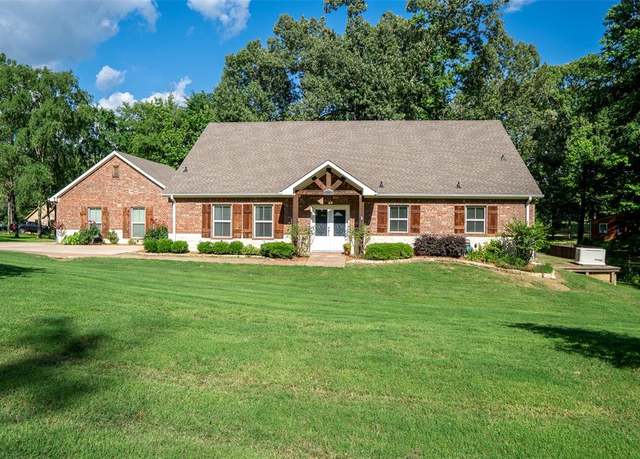 Property at 411 Sterling Shores Dr, Scroggins, TX 75480, 3 beds, 2 baths