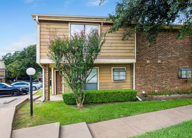 Property at 2101 Park Willow Ln Unit A, Arlington, TX 76011, 2 beds, 2 baths