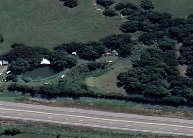 Property at 2707 S State Highway 121, Bonham, TX 75418, 2 beds, 1.5 baths