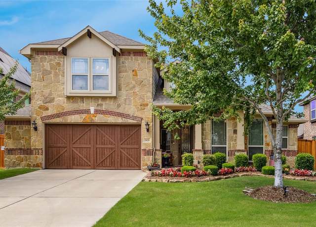 Property at 2828 Mariposa Dr, Grand Prairie, TX 75054, 5 beds, 4 baths