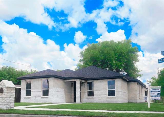 Property at 5147 Chapman St, Fort Worth, TX 76105, 3 beds, 2 baths