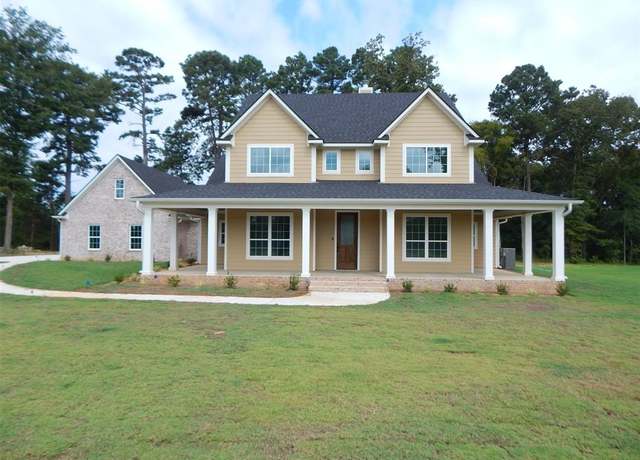 Property at 121 Indian Rock Dr, Gilmer, TX 75645, 5 beds, 3 baths