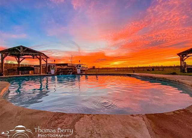 Property at 6510 Peppergrass Ln, Abilene, TX 79606, 5 beds, 4 baths