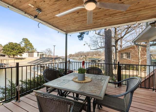 Property at 313 Sundown Trl, Tool, TX 75143, 4 beds, 2.5 baths