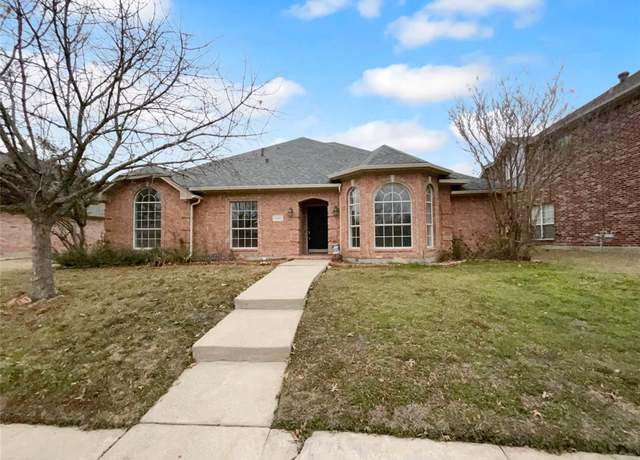Property at 7202 Sand Pine Dr, Rowlett, TX 75089, 4 beds, 2 baths