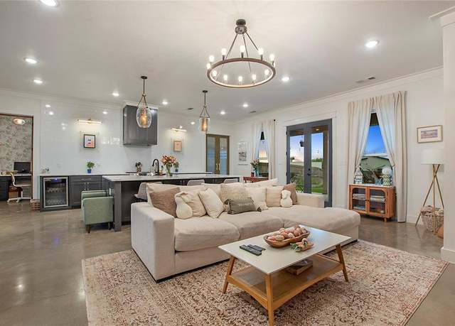 Property at 7604 Trailridge Dr, Fort Worth, TX 76179, 3 beds, 3.5 baths