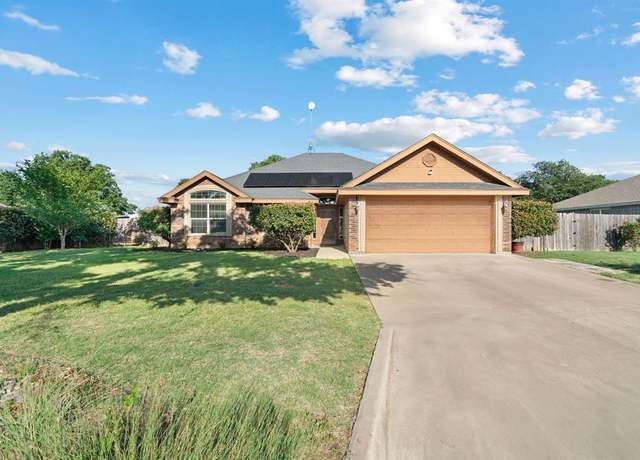 Property at 110 Westwood Ct, Cisco, TX 76437, 3 beds, 2 baths
