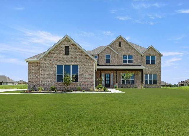 Property at 732 Briar Dr, Lavon, TX 75166, 5 beds, 4 baths