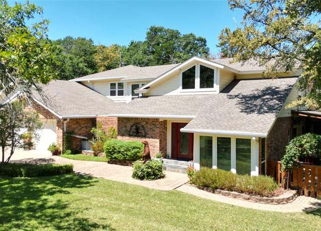 Property at 455 Lakepoint Loop, Pottsboro, TX 75076, 5 beds, 3.5 baths