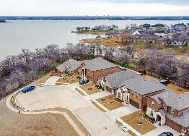 Property at 2813 Frio Rd, Little Elm, TX 75068, 4 beds, 2.5 baths