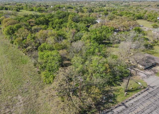 Property at 102 Carlock St, Joshua, TX 76058