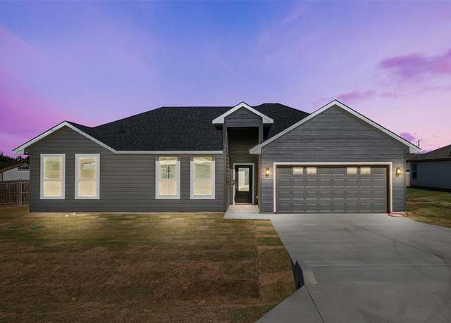 Property at 2215 Meteor Trl, Granbury, TX 76048, 3 beds, 2 baths