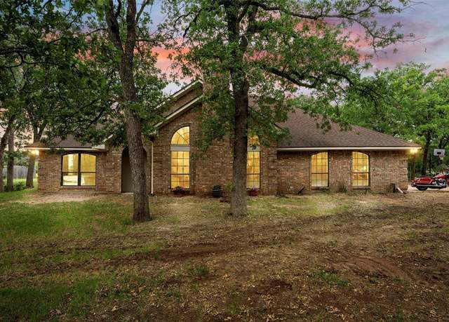 Property at 1325 N Katy Rd, Elm Mott, TX 76640, 3 beds, 2 baths