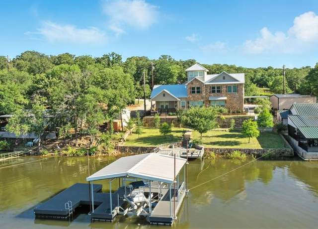 Property at 216 Private Road 1735, Chico, TX 76431, 3 beds, 2.5 baths