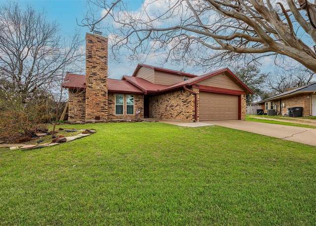 Property at 7008 Natchez Ct, Fort Worth, TX 76133, 3 beds, 2 baths