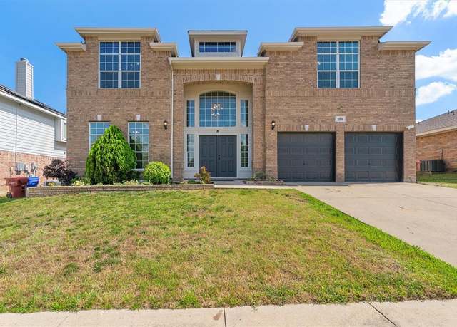 Property at 605 Tripp Trl, Royse City, TX 75189, 4 beds, 3.5 baths