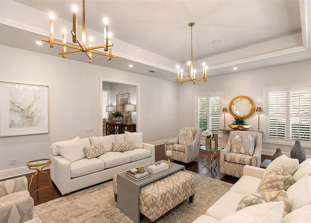 Property at 29 Palisades, Longview, TX 75605, 4 beds, 4.5 baths
