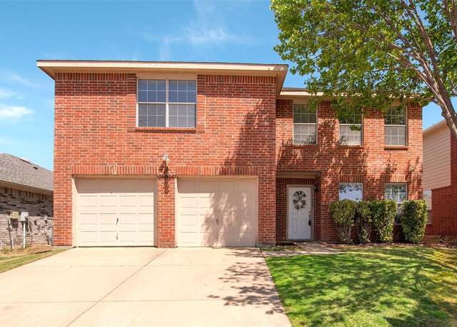 Property at 5713 Mountain Stream Trl, Fort Worth, TX 76244, 4 beds, 2.5 baths