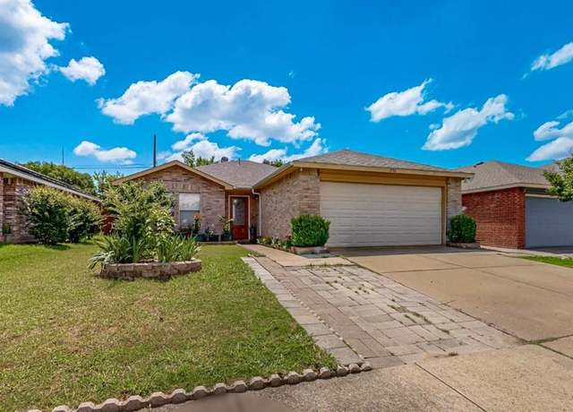 Property at 230 Idlewyld Dr, Mesquite, TX 75149, 3 beds, 2 baths