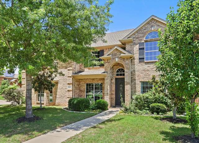 Property at 1128 Cactus Spine Dr, Fort Worth, TX 76052, 5 beds, 3.5 baths