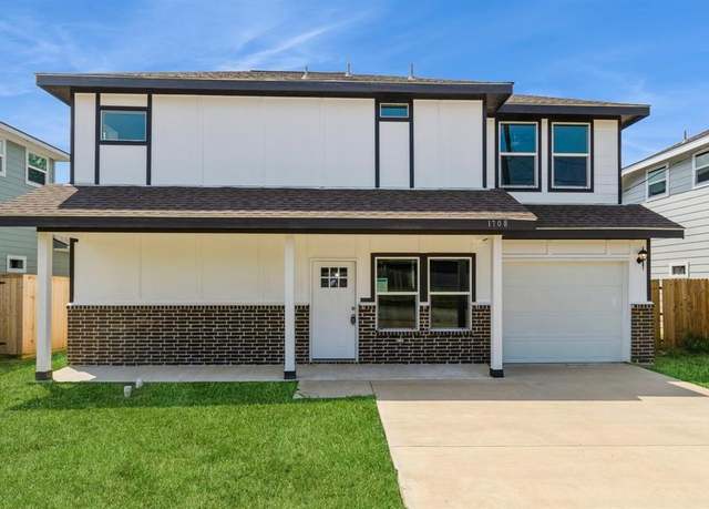 Property at 1708 Clark St, Greenville, TX 75401, 4 beds, 2.5 baths