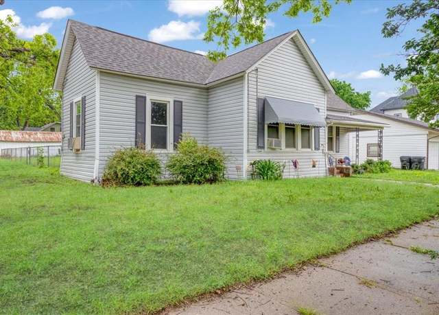 Property at 1231 W Woodard St, Denison, TX 75020, 2 beds, 1 bath