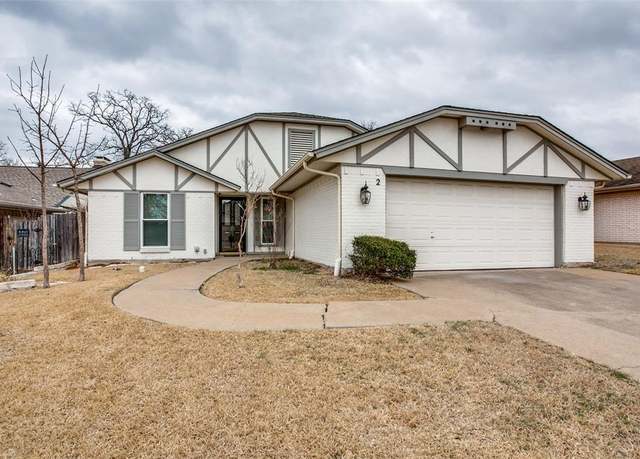 Property at 2 Preston Trail Ct, Pantego, TX 76013, 3 beds, 2 baths