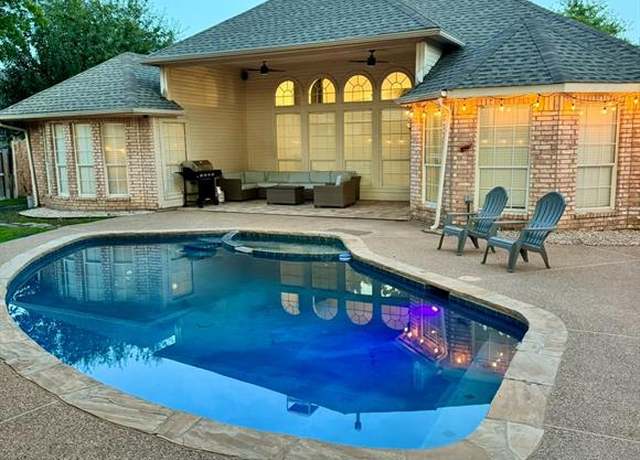Property at 6302 Willowstone Trl, Arlington, TX 76018, 4 beds, 2 baths