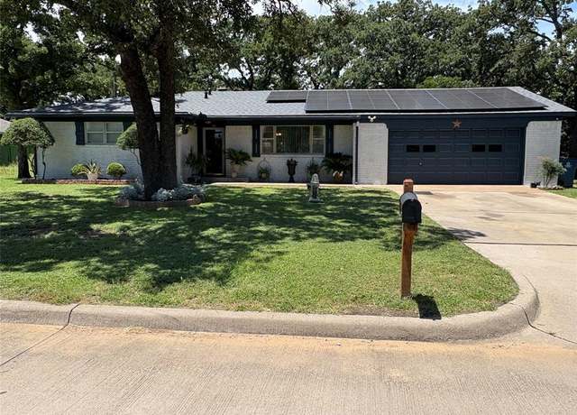 Property at 102 Shady Oak Rd, Keene, TX 76059, 3 beds, 2 baths