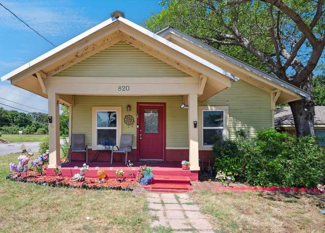 Property at 820 Lakey St, Denton, TX 76205, 2 beds, 1.5 baths