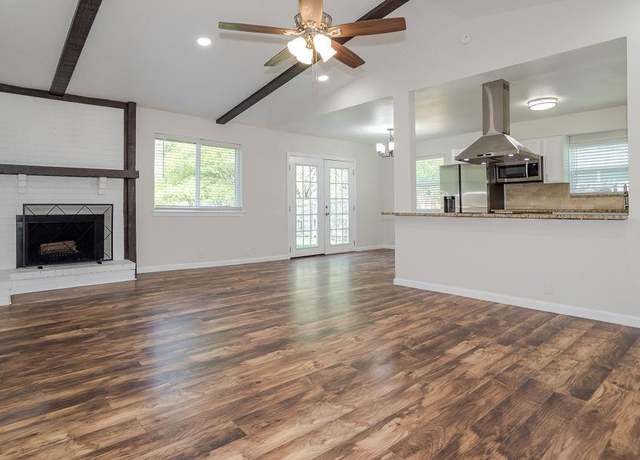 Property at 2608 Shenandoah Dr, Arlington, TX 76014, 3 beds, 2 baths