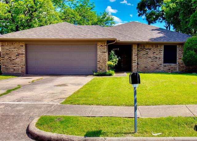 Property at 1518 Hillwood Dr, Mesquite, TX 75149, 3 beds, 2 baths