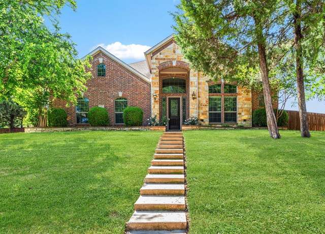 Property at 141 Claremont Dr, Ovilla, TX 75154, 5 beds, 4.5 baths