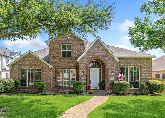 Property at 2412 Mesa Oak Trl, Plano, TX 75025, 5 beds, 3 baths