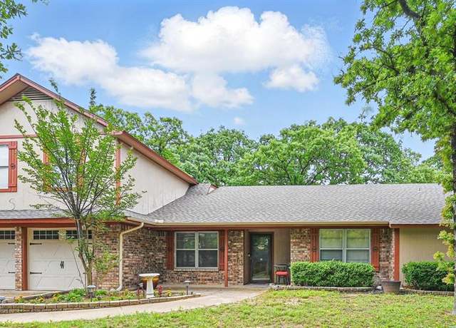Property at 5608 Trail Lake Dr, Arlington, TX 76016, 4 beds, 3 baths