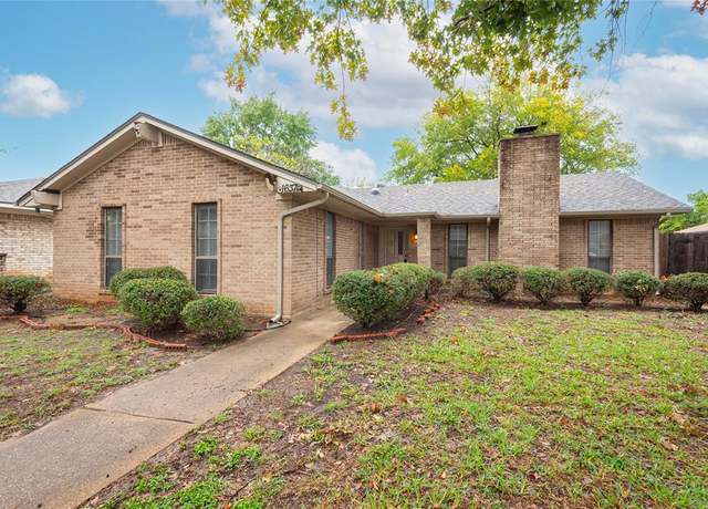 Property at 1637 San Antone Ln, Lewisville, TX 75077, 3 beds, 2 baths