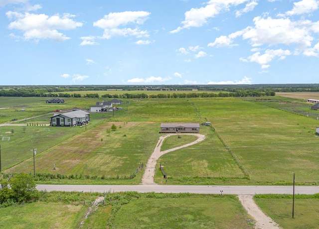 Property at 5496 County Road 4101 Rd, Kaufman, TX 75142, 4 beds, 2 baths