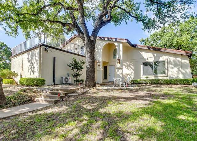Property at 101 Valley View Ct, Azle, TX 76020, 4 beds, 2.5 baths