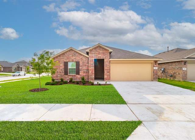 Property at 7901 Doe Valley Dr, Fort Worth, TX 76131, 4 beds, 2 baths