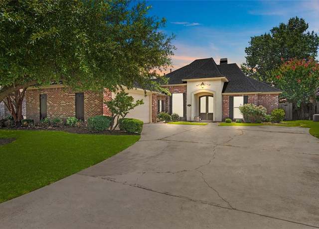 Property at 10509 Keysburg Ct, Shreveport, LA 71106, 4 beds, 2.5 baths