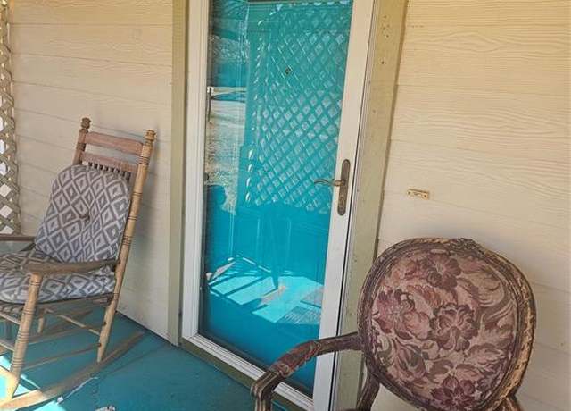 Property at 1405 Burnett St, Wichita Falls, TX 76301, 2 beds, 1 bath
