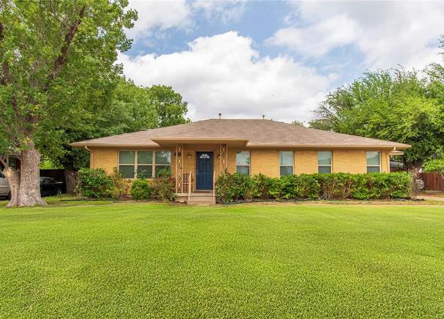 Property at 3211 Lockmoor Ln, Dallas, TX 75220, 4 beds, 2.5 baths