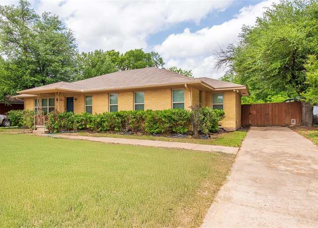 Property at 3211 Lockmoor Ln, Dallas, TX 75220, 4 beds, 2.5 baths