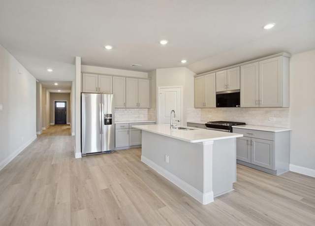 Property at 508 Stagg St, Mckinney, TX 75069, 4 beds, 3 baths