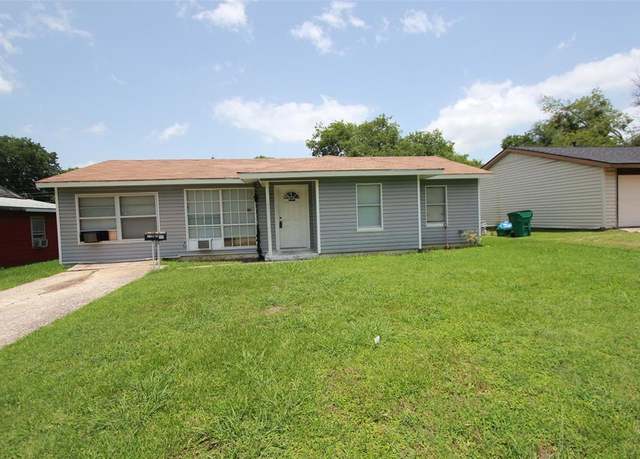 Property at 1111 Tierra Dr, Mesquite, TX 75149, 4 beds, 1 bath